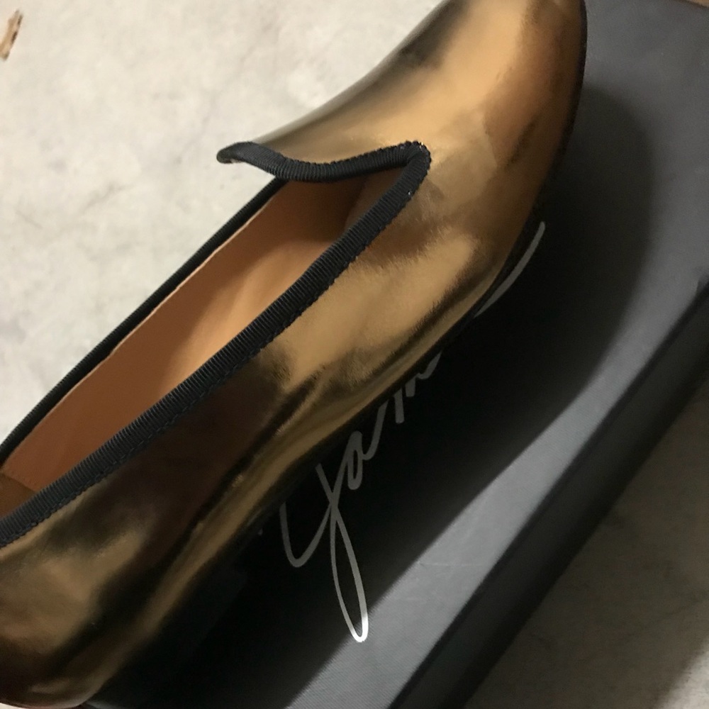 Badgley Mischka flats